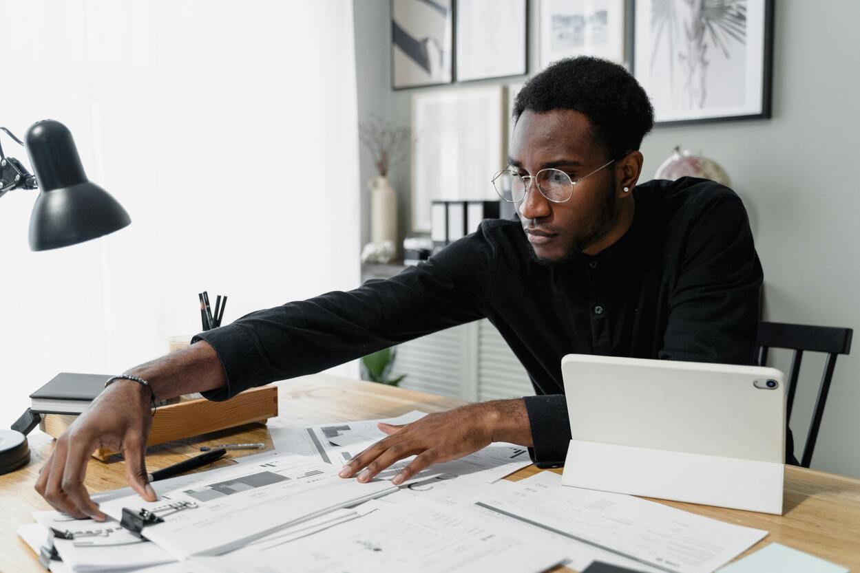 Paying bills when dissolving business partnership